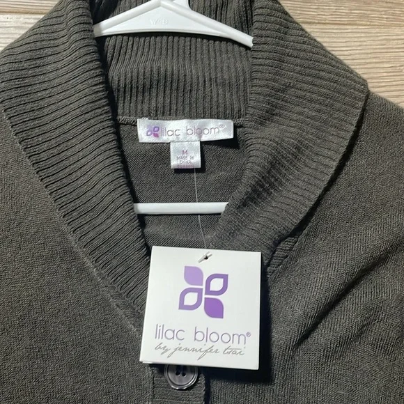 NWTG Lilac Bloom Buttoned women's long sleeve sweater, Size M - Picture 6 of 9